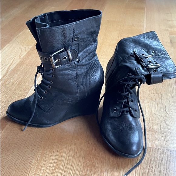 Kenneth Cole Leather Boots - Picture 1 of 4